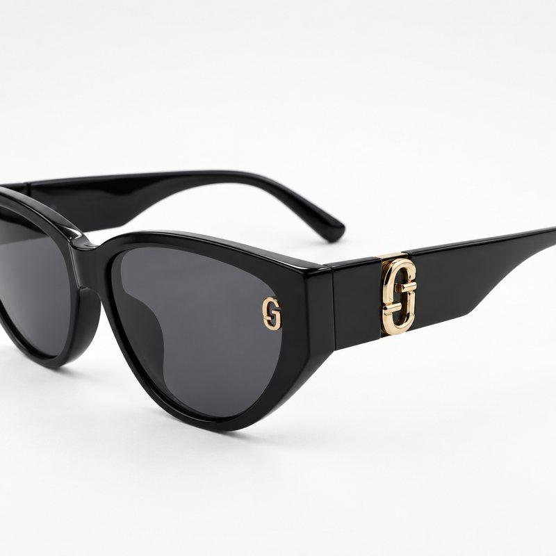 Gucci – Lunettes de soleil noires